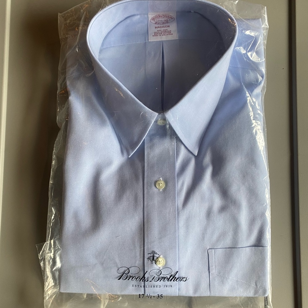 BROOKS BROTHERS MADISON STYLE DRESS SHIRT. 17.5 X 35